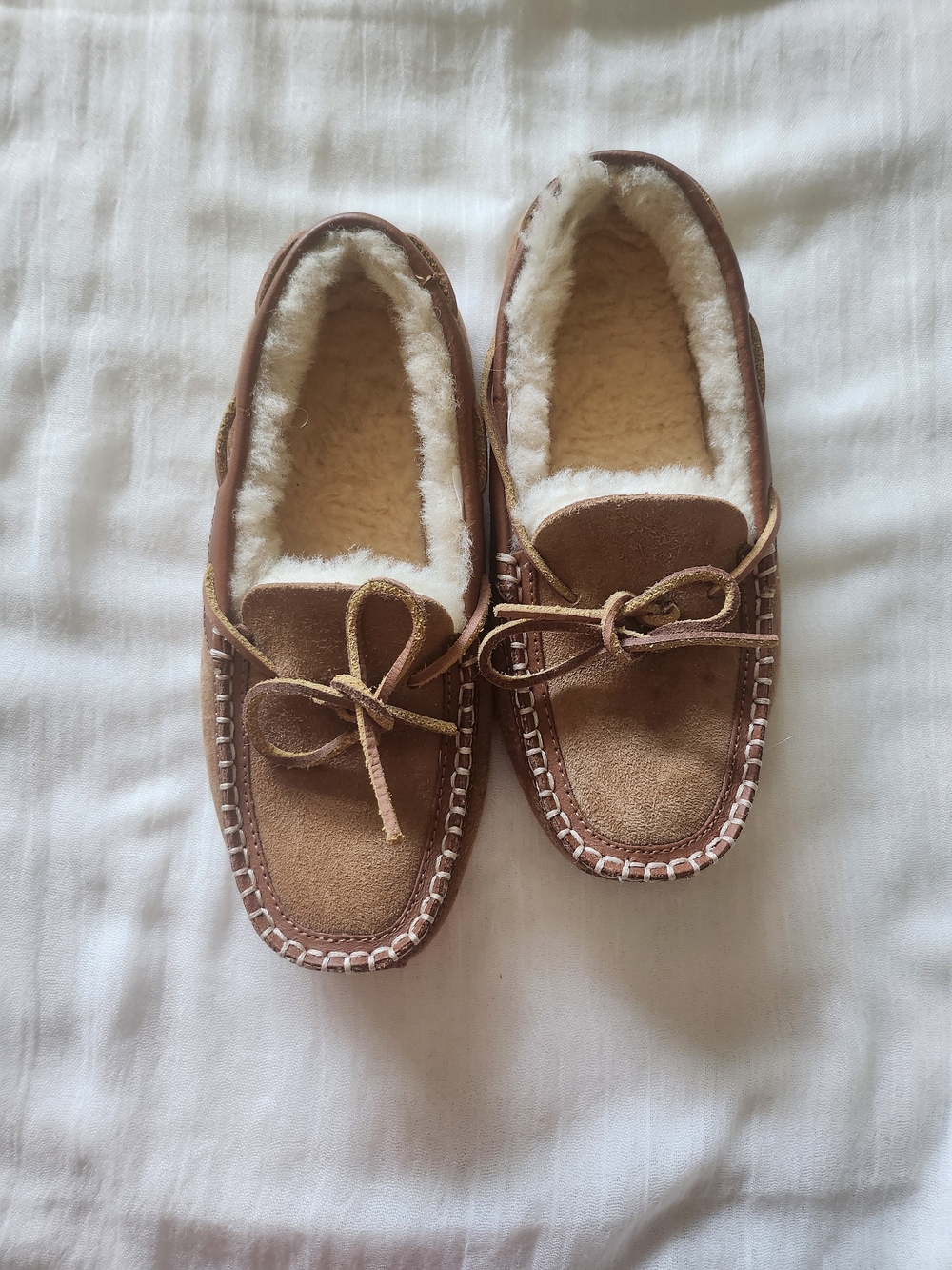 LANDS' END  Moccasin Slippers with Shearling Lining